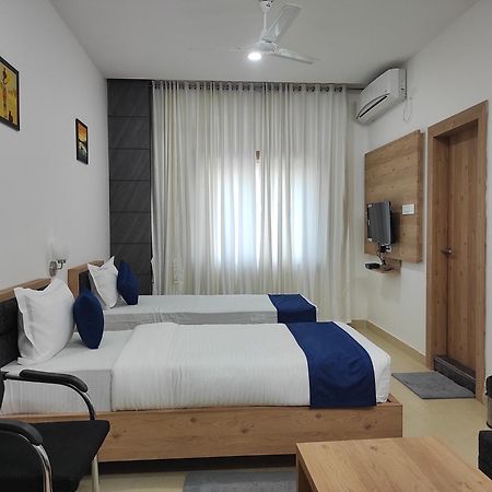 Hotel A G Palace Duliagaon Εξωτερικό φωτογραφία