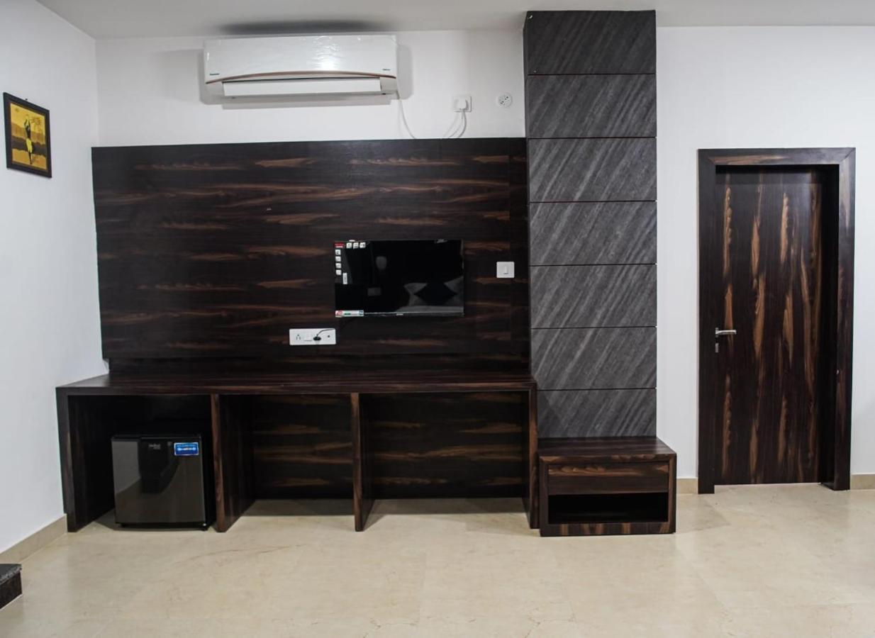Hotel A G Palace Duliagaon Εξωτερικό φωτογραφία
